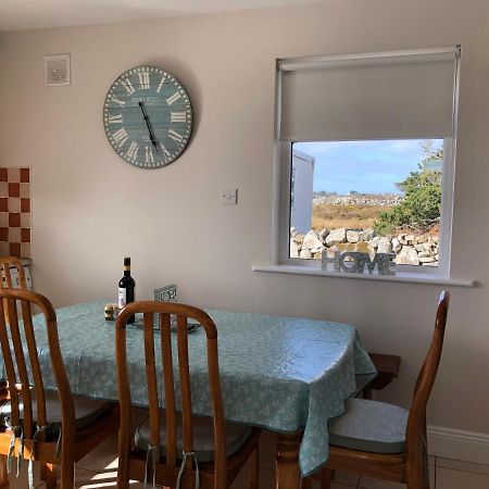 골웨이 Connemara Farmhouse 빌라 외부 사진