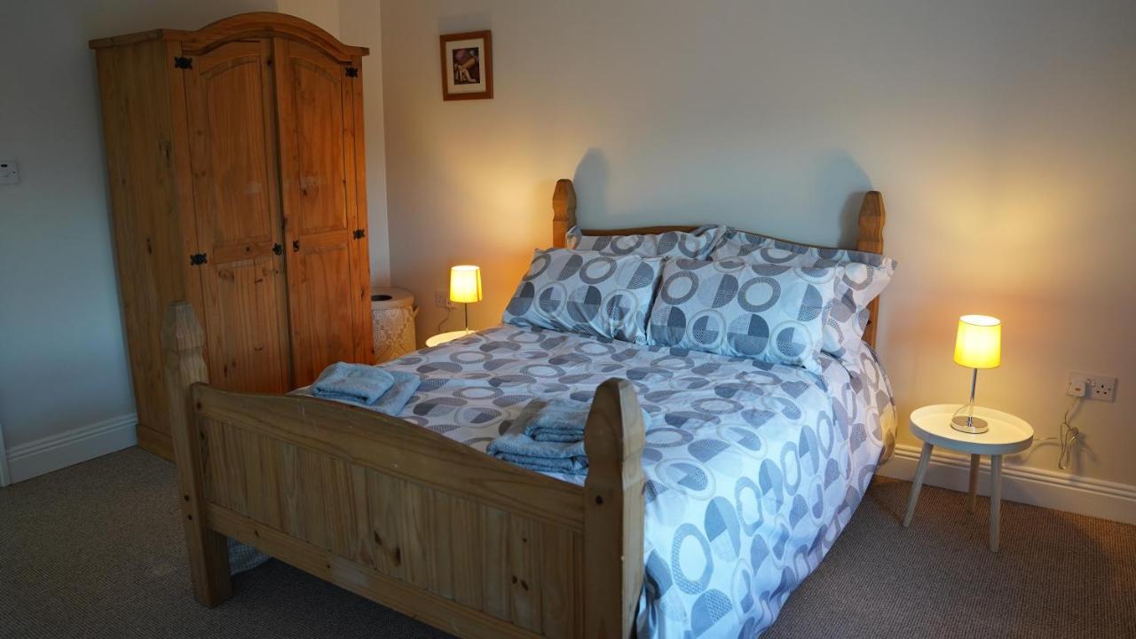골웨이 Connemara Farmhouse 빌라 외부 사진